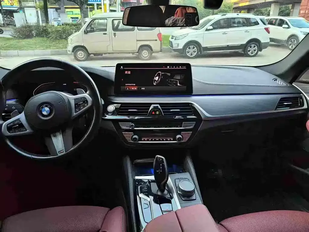 BMW 5 Series — фото 4