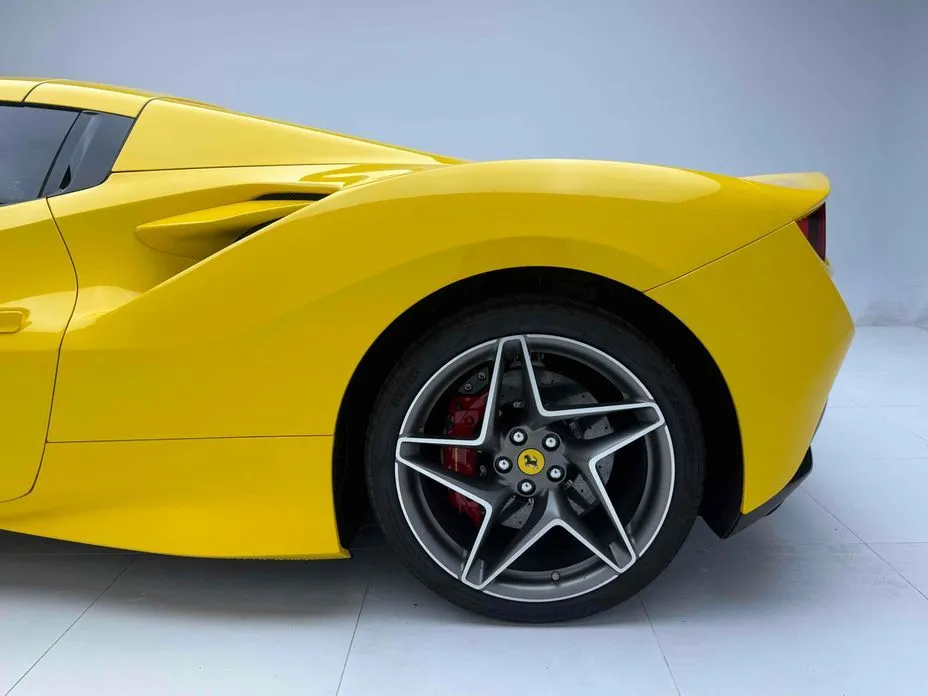Ferrari F8 — фото 3