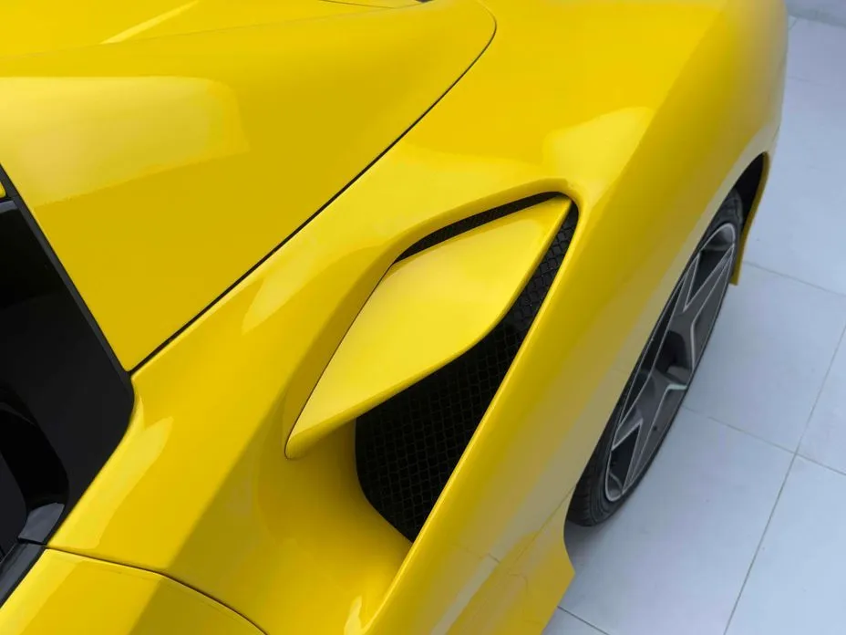 Ferrari F8 — фото 6