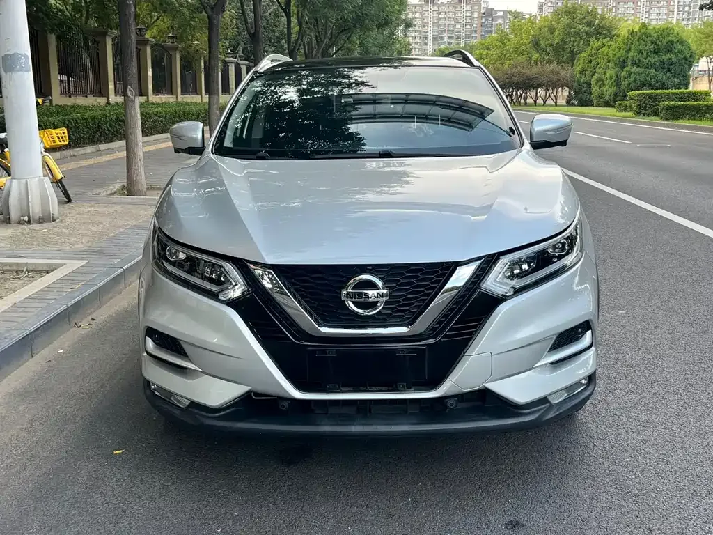 Nissan Qashqai — фото 4