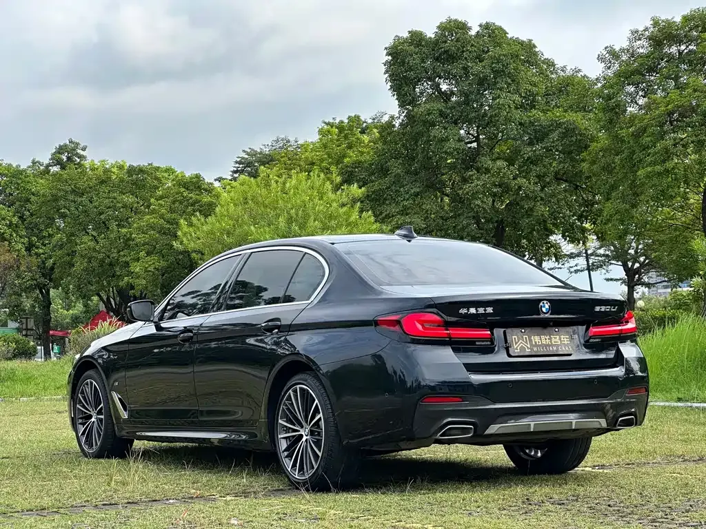 BMW 5 Series — фото 4
