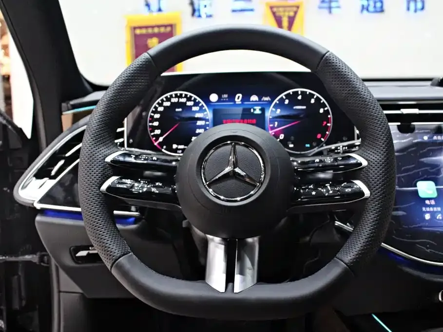 Mercedes-Benz E-Class — фото 10