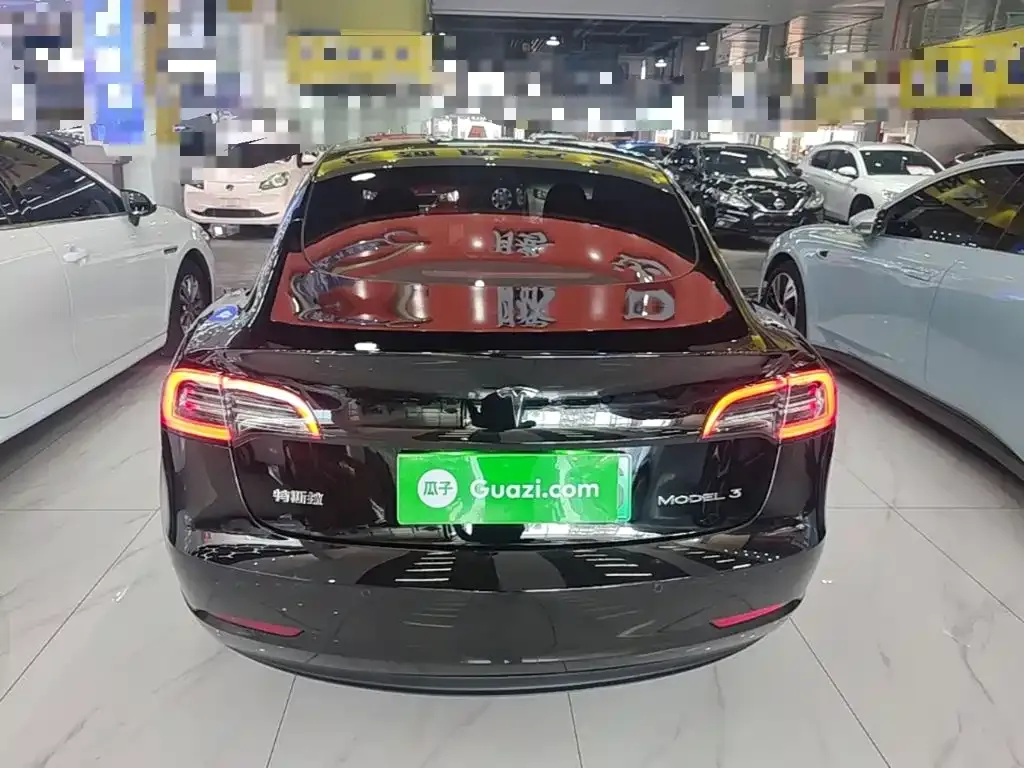 Tesla Model 3 — фото 7