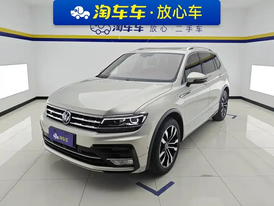Volkswagen Tiguan L — фото 1