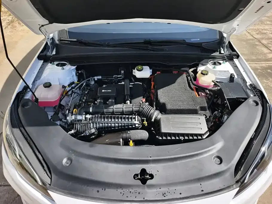 BYD Seal 05 DM-i — фото 8