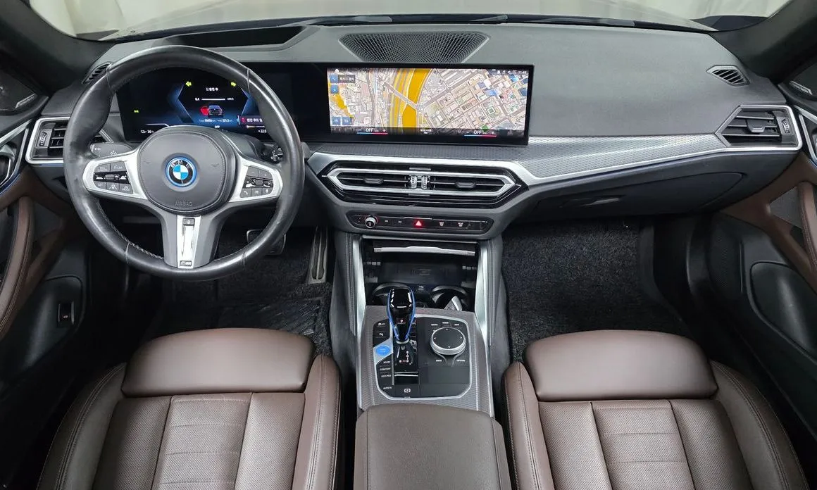BMW i4 — фото 7