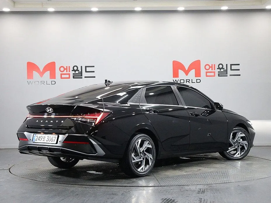 Hyundai AVANTE — фото 3
