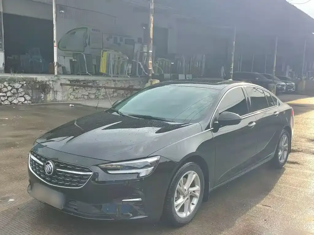 Buick Regal — фото 1