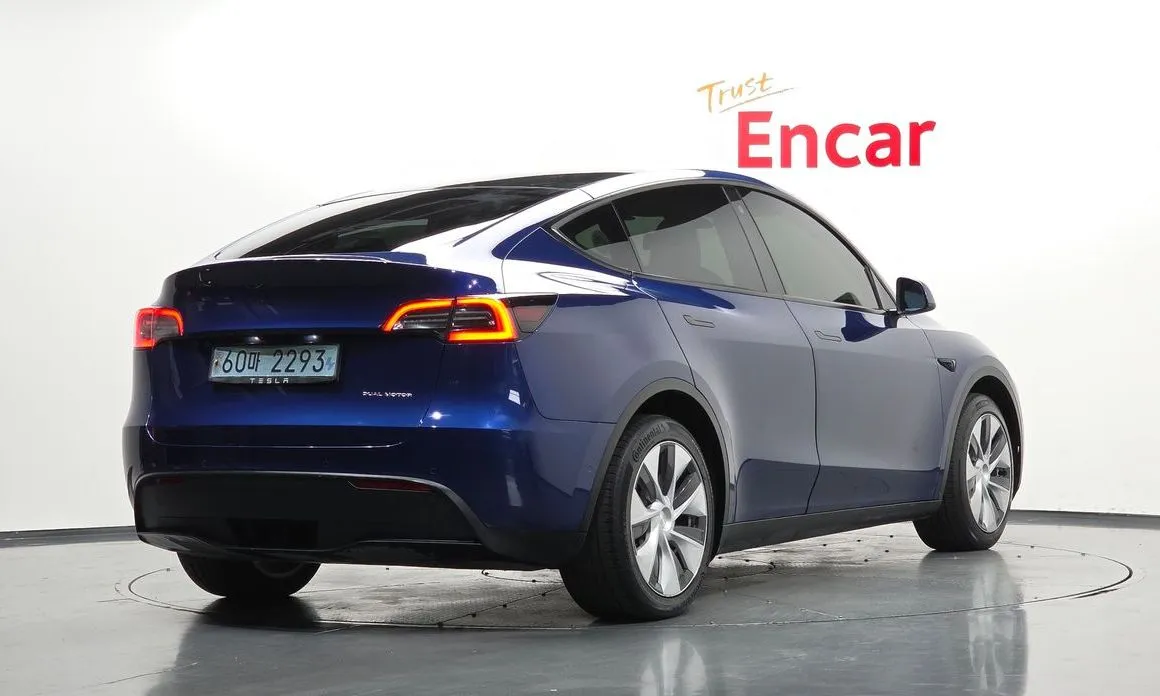 Tesla Model Y — фото 2