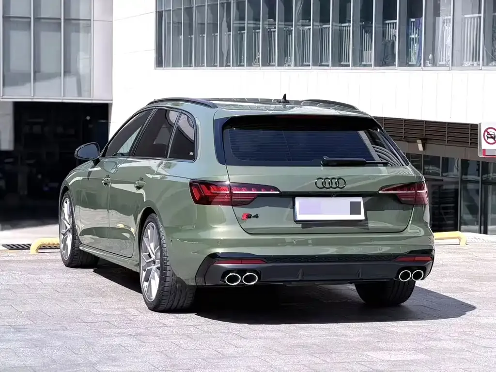 Audi S4 — фото 7
