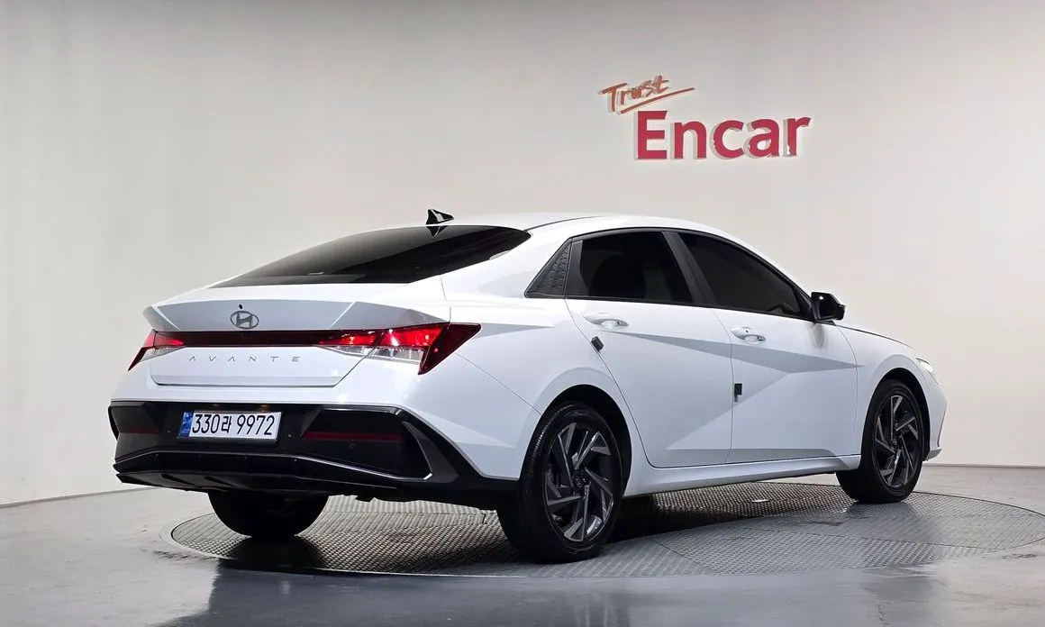 Hyundai AVANTE — фото 5