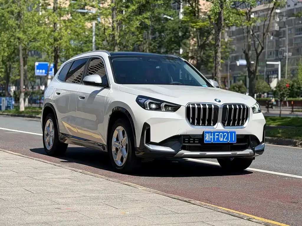 BMW X1 — фото 7