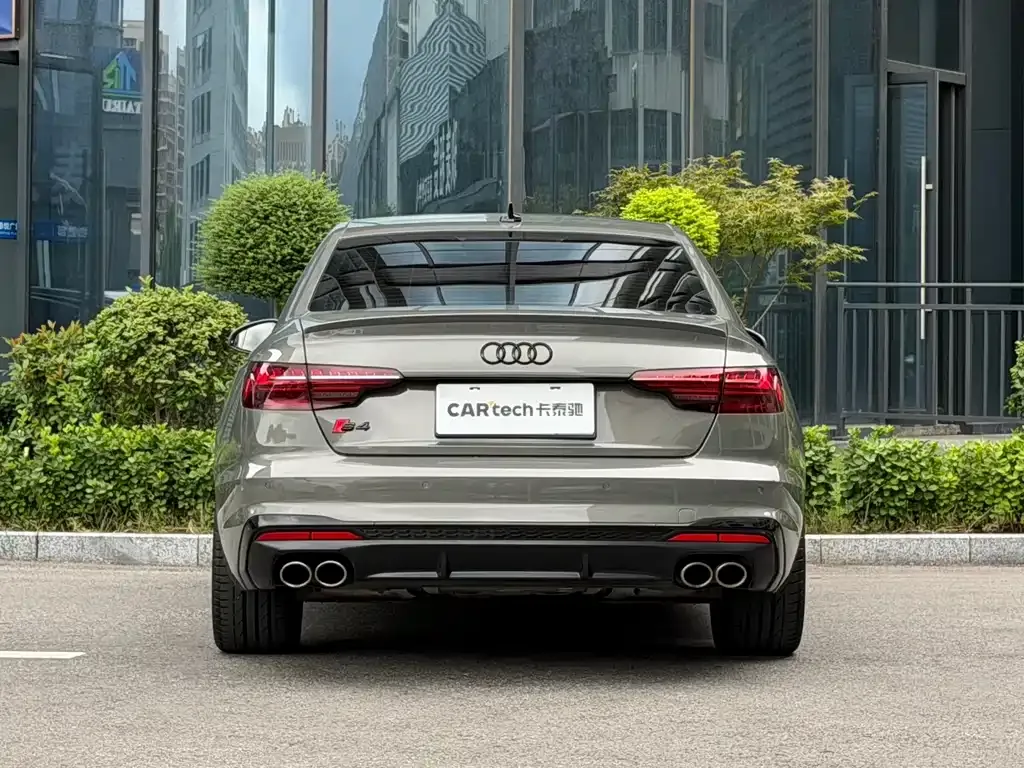 Audi S4 — фото 7