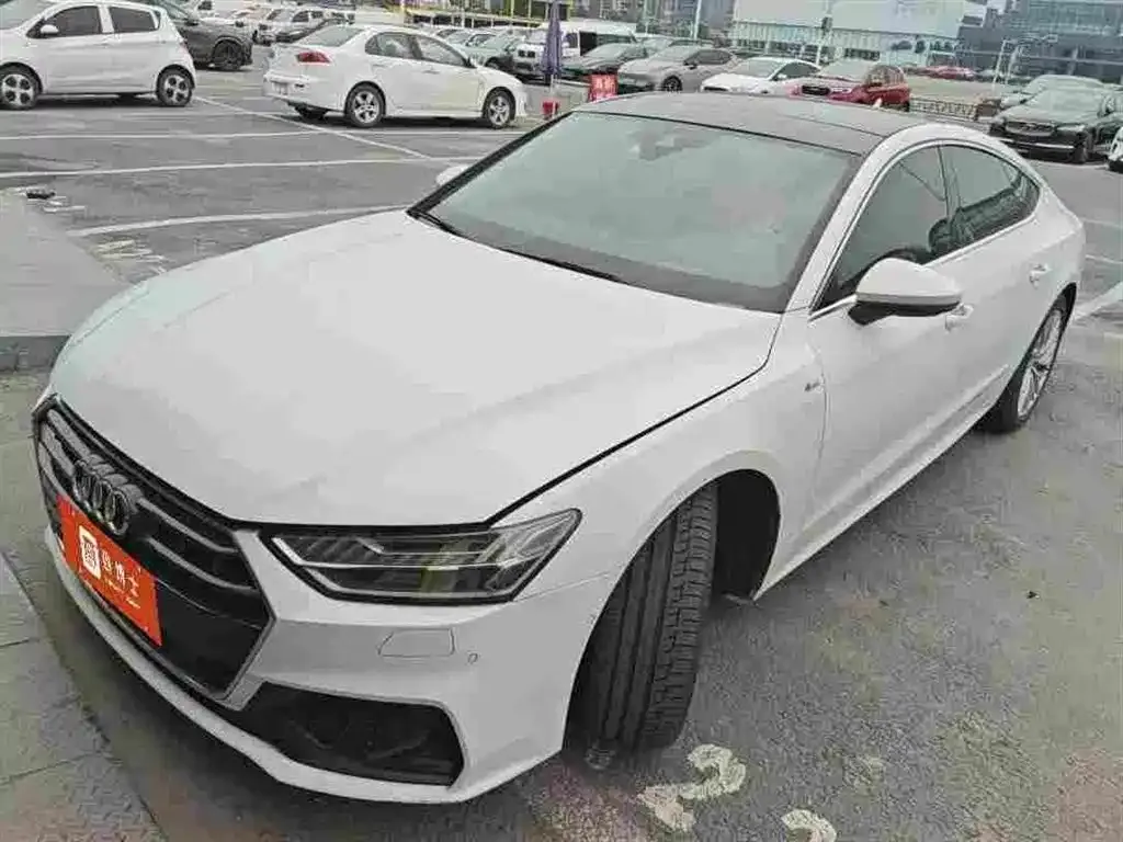 Audi A7 — фото 1