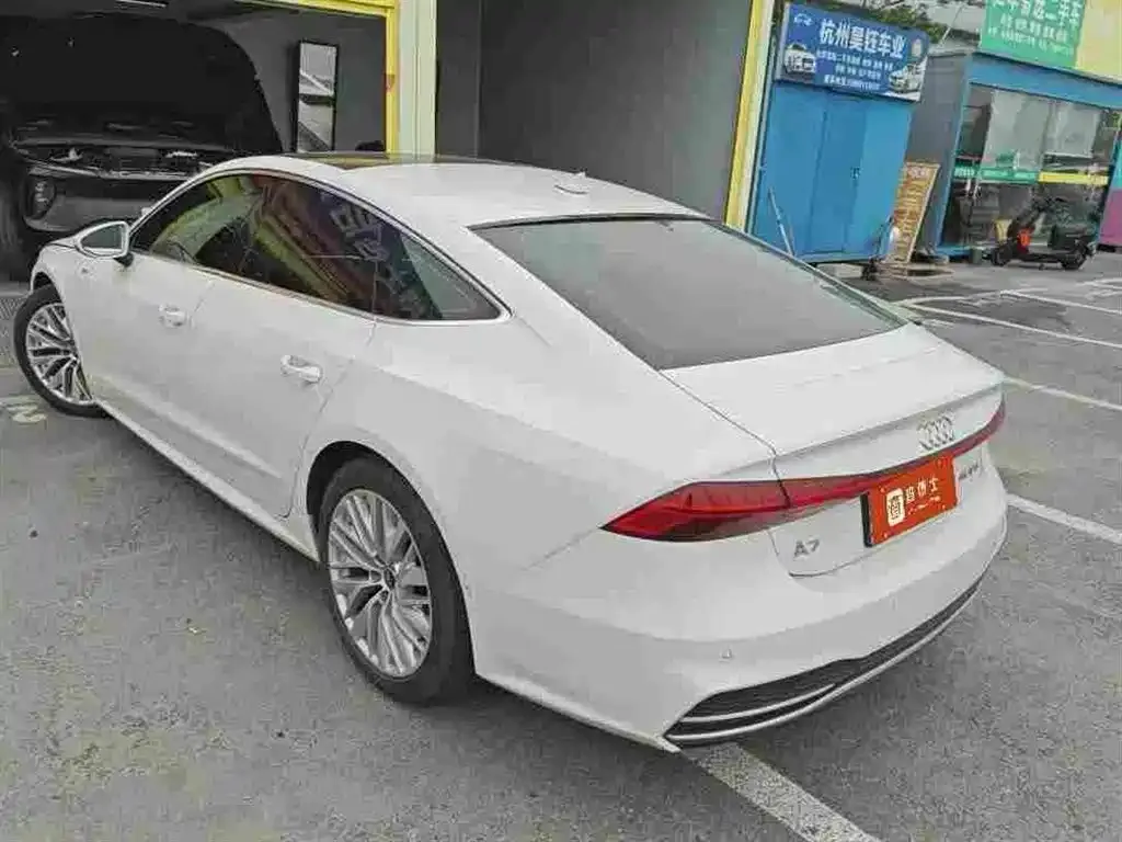 Audi A7 — фото 5