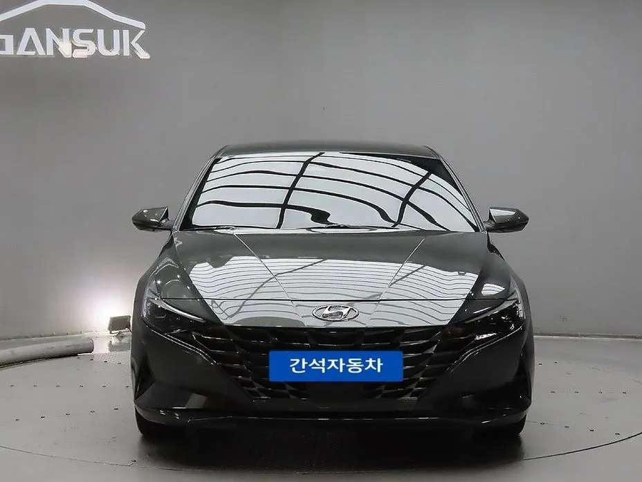 Hyundai AVANTE — фото 1