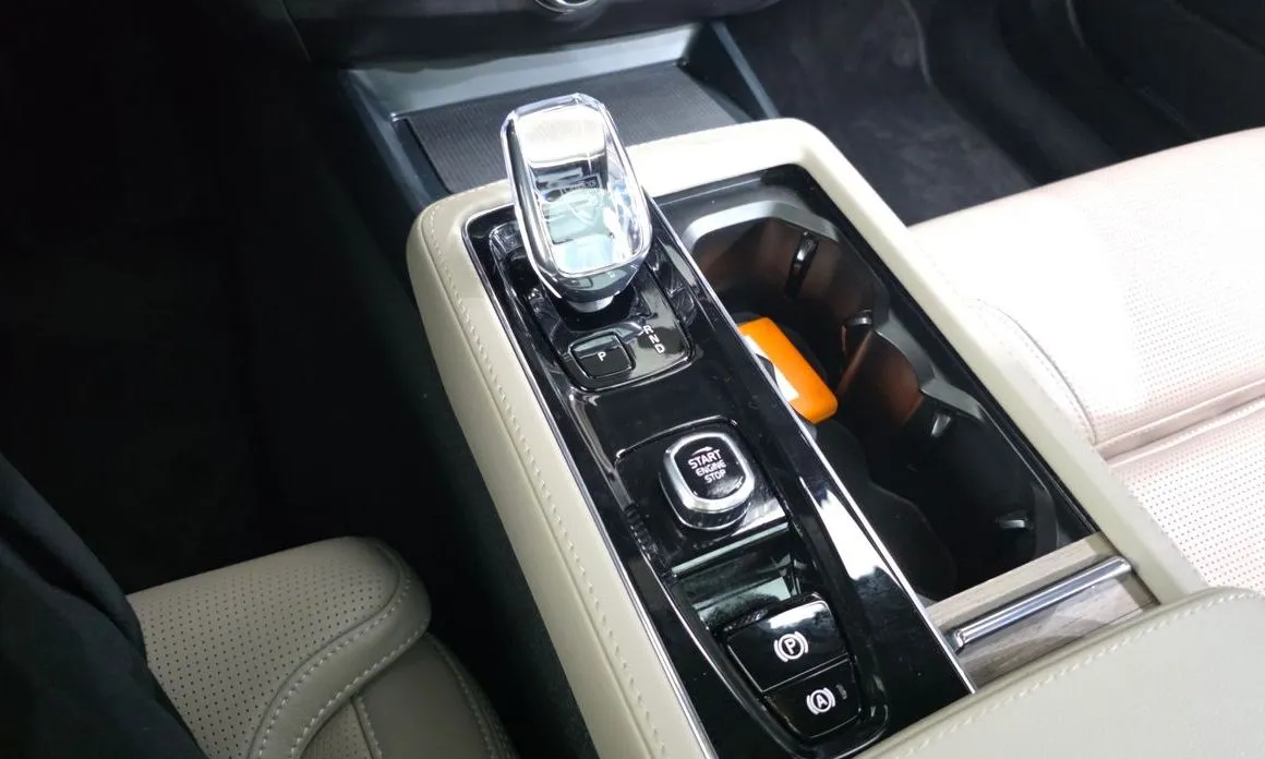 Volvo S90 — фото 4