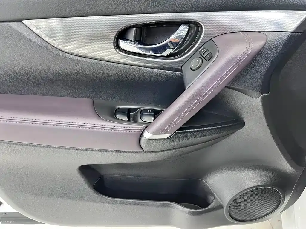 Nissan Qashqai — фото 10