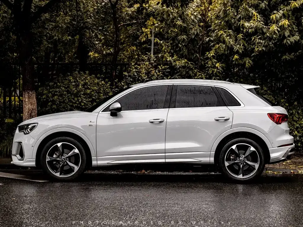 Audi Q3 — фото 10