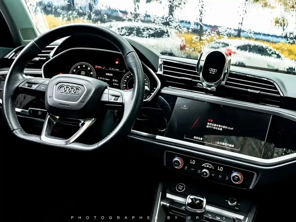 Audi Q3 — фото 7