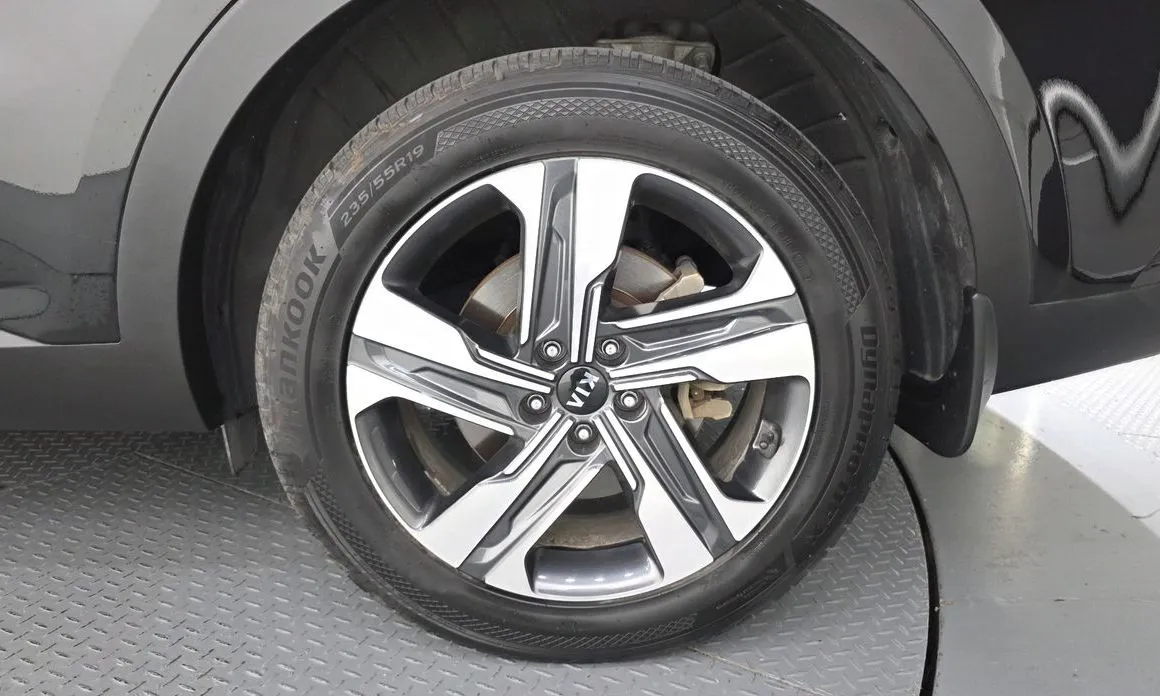 Kia Sorento — фото 8