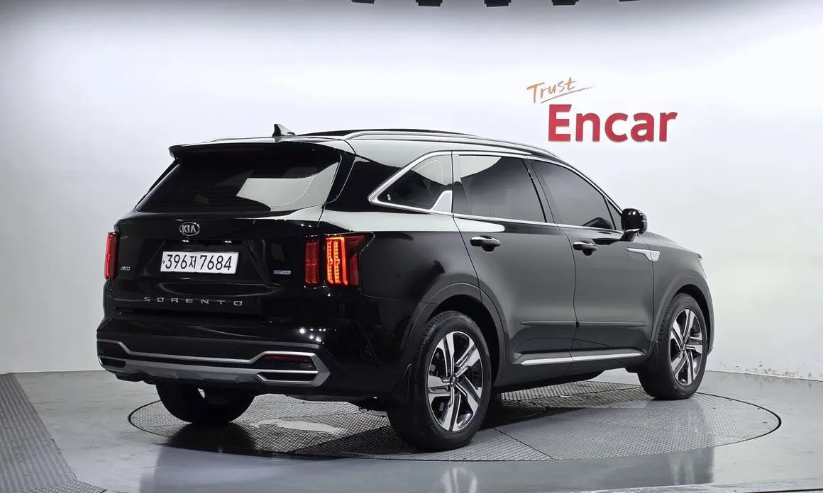 Kia Sorento — фото 5
