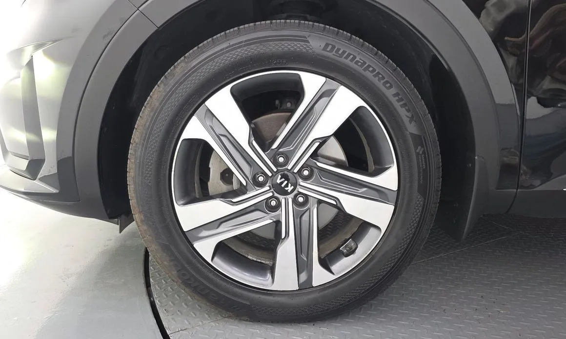 Kia Sorento — фото 7