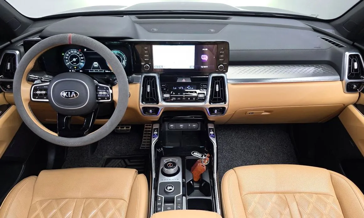 Kia Sorento — фото 9