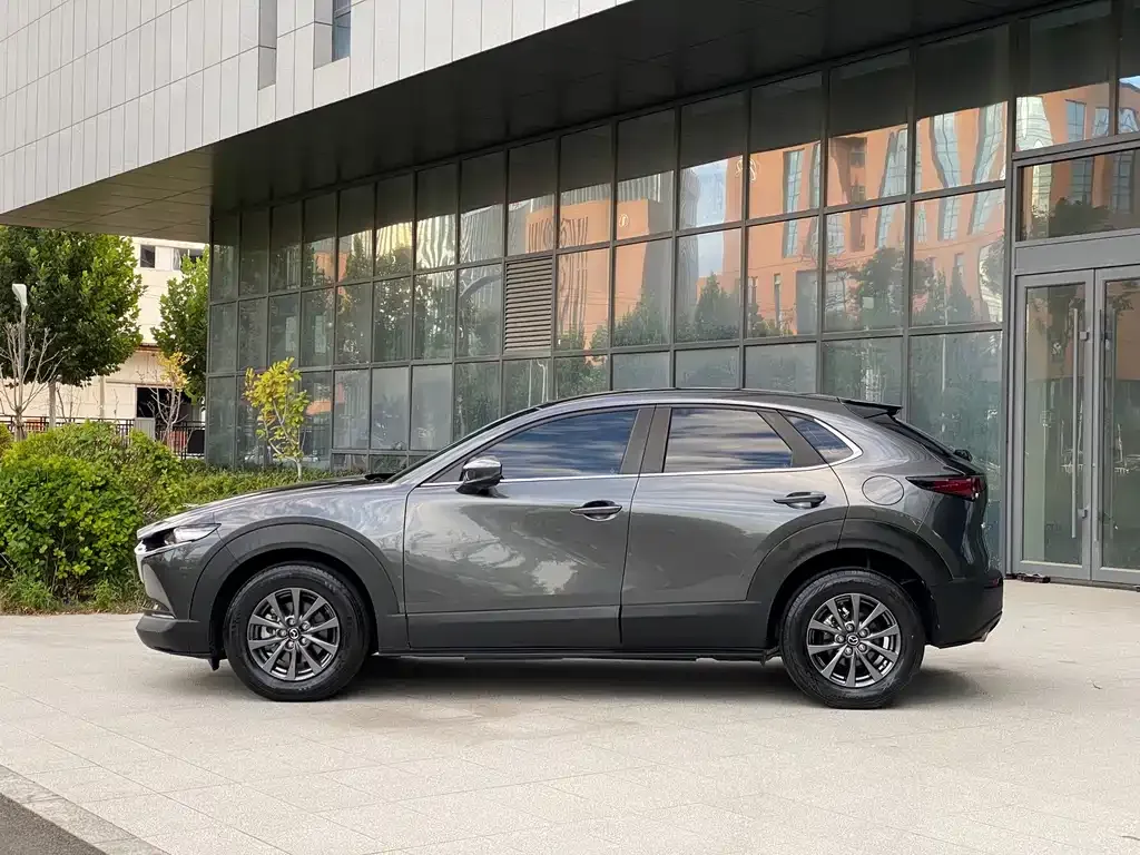 Mazda CX-30 — фото 10
