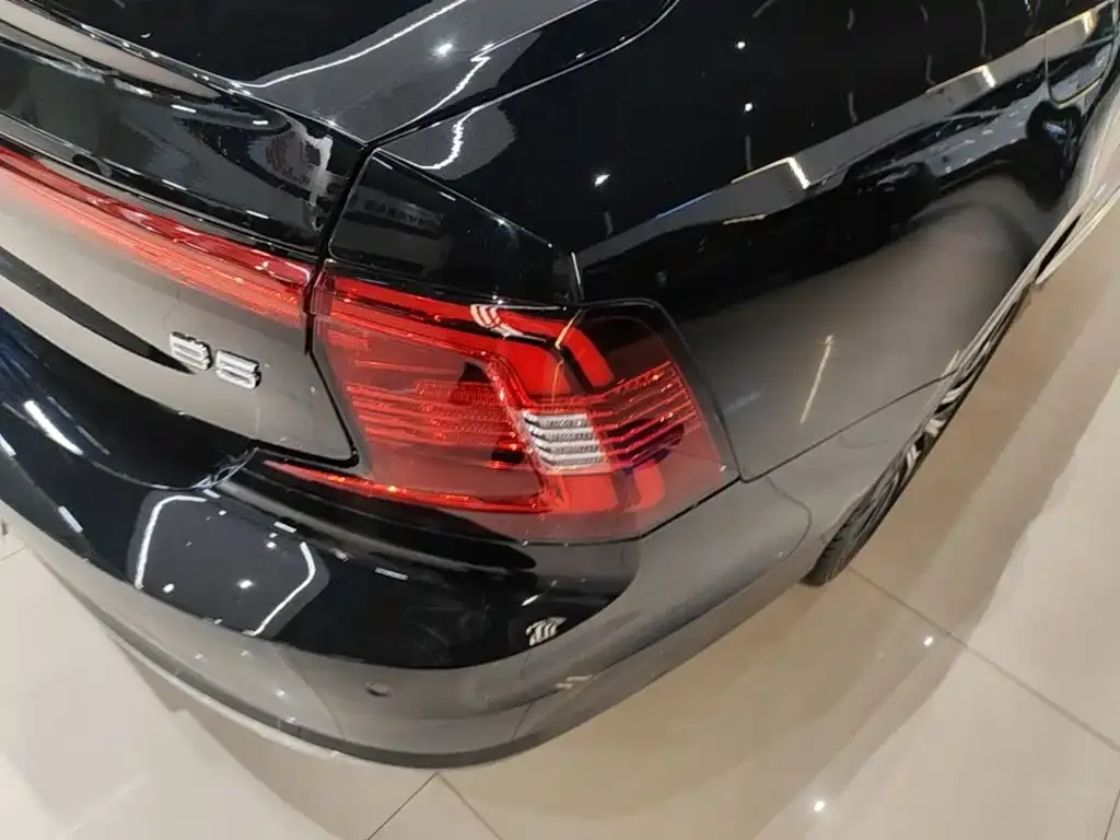 Volvo S90 — фото 9