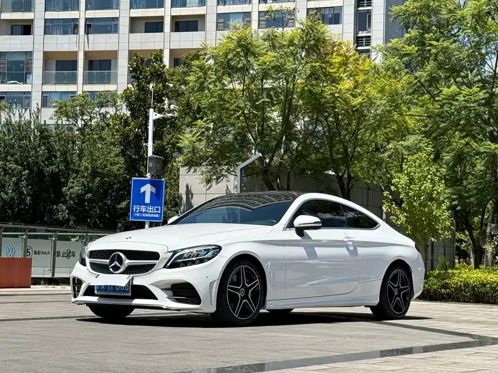 Mercedes-Benz C-Class (Import) — фото 1