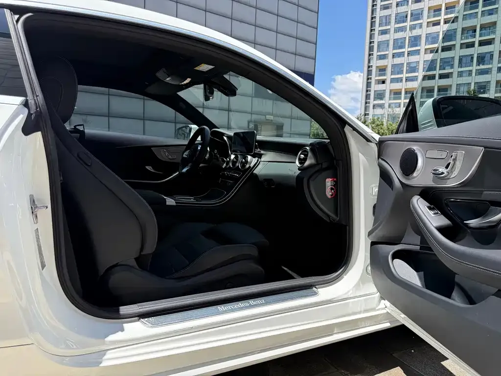 Mercedes-Benz C-Class (Import) — фото 2