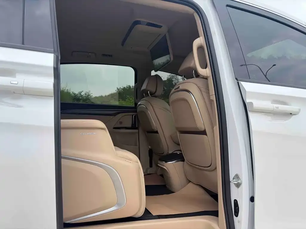 Buick GL8 Hybrid — фото 4