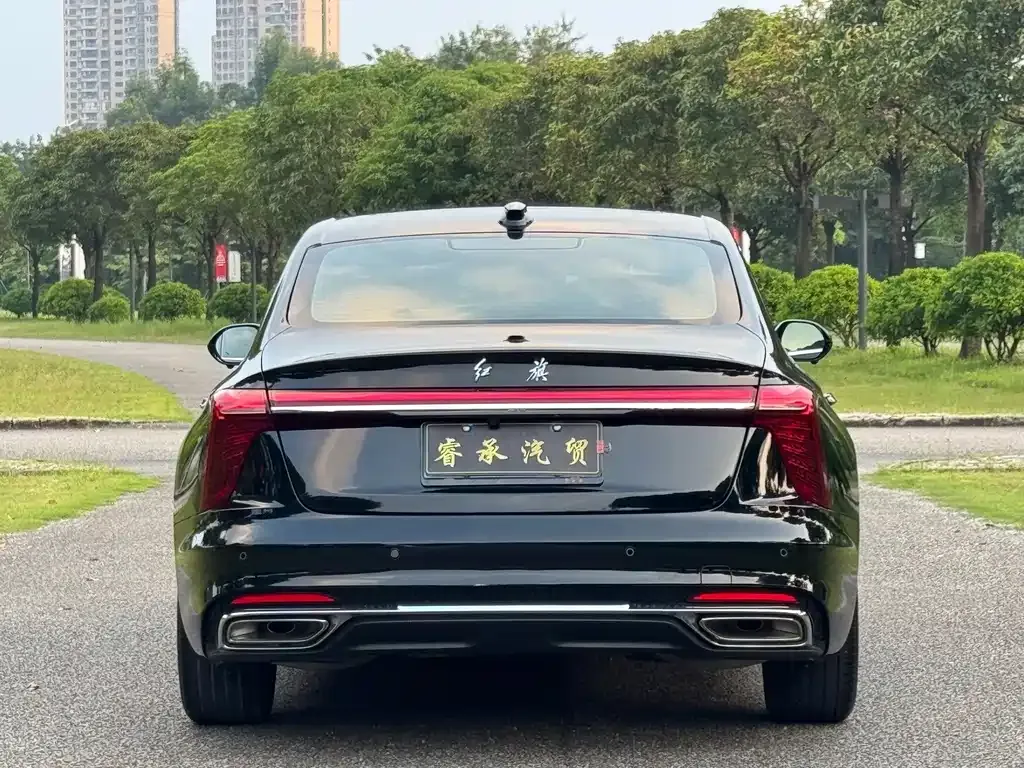 Hongqi H5 — фото 9