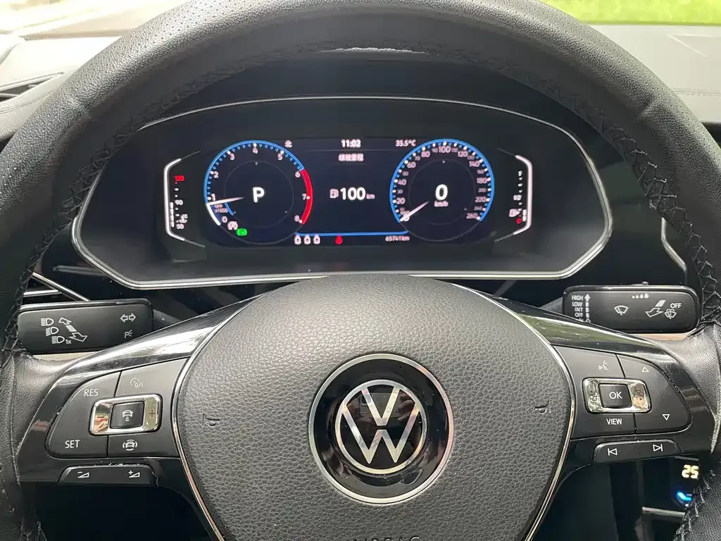 Volkswagen Passat — фото 4
