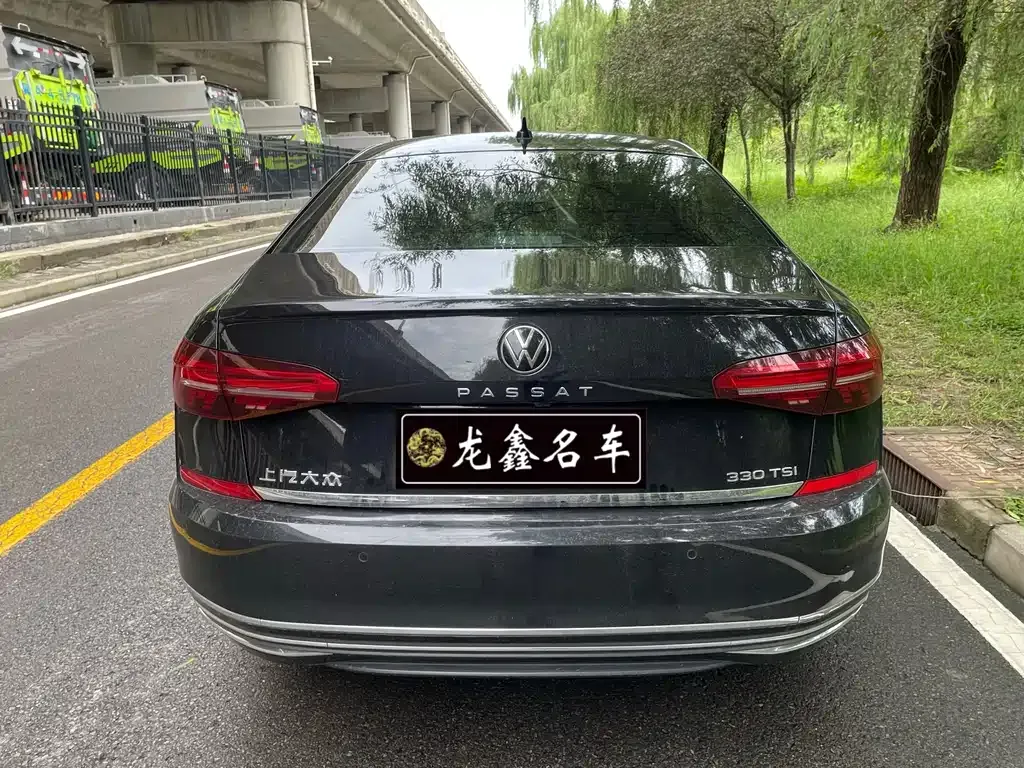 Volkswagen Passat — фото 3