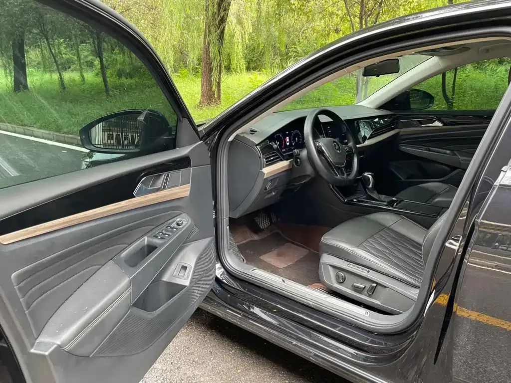 Volkswagen Passat — фото 10