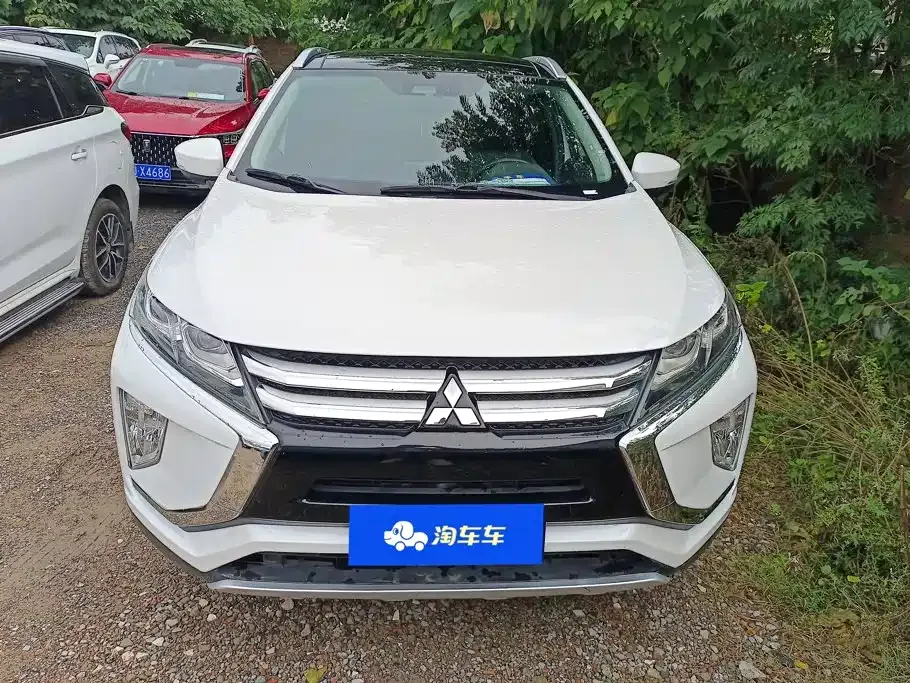 Mitsubishi Eclipse Cross — фото 10