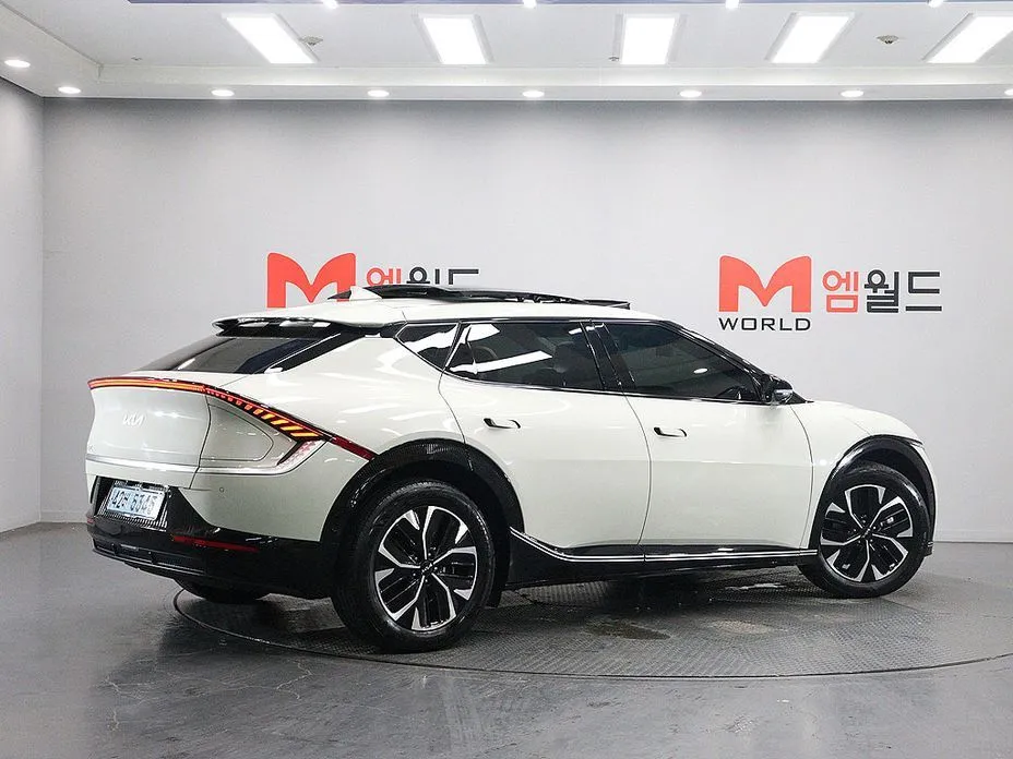 Kia EV6 — фото 9
