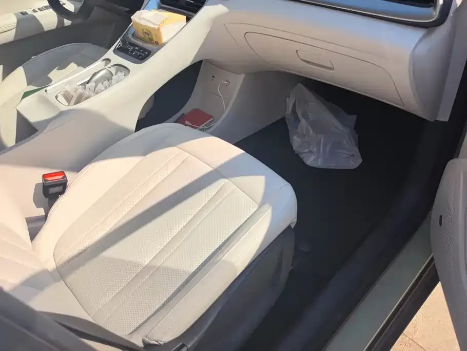 Geely Starburst — фото 9