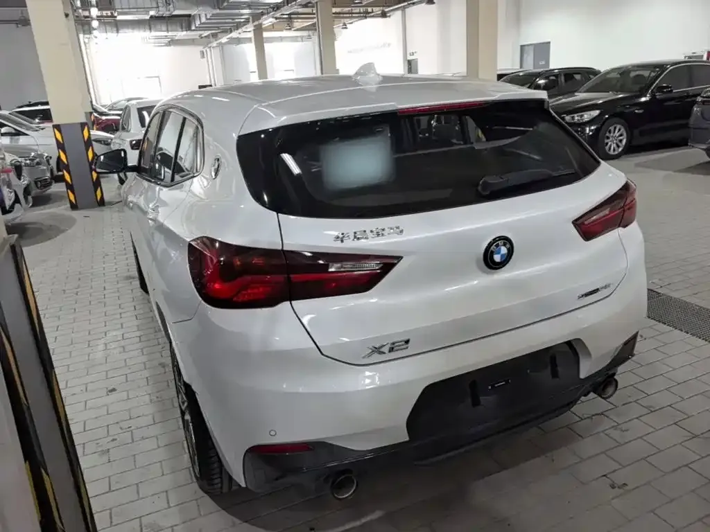 BMW X2 — фото 10