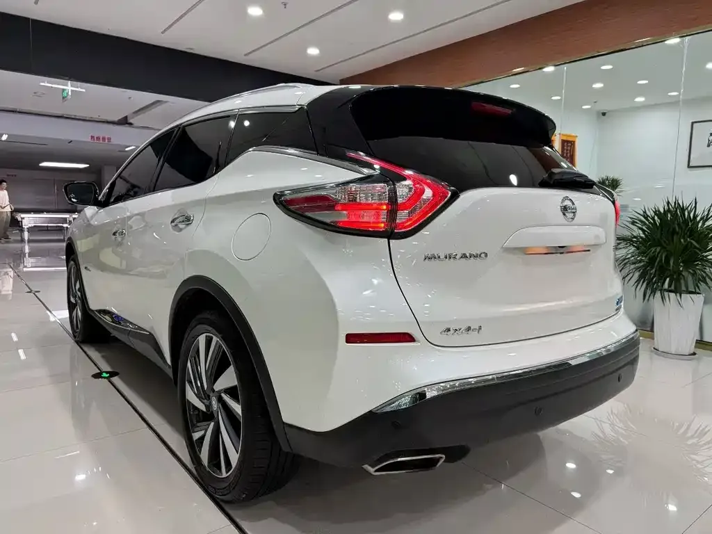Nissan Murano — фото 6