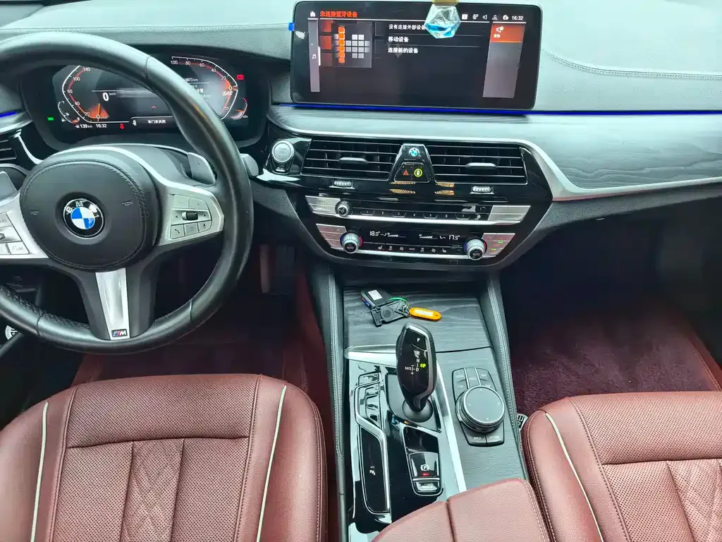 BMW 5 Series — фото 10