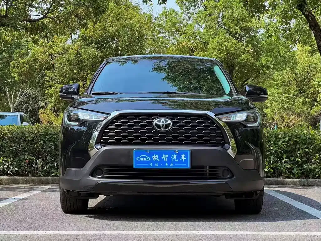Toyota Corolla Cross — фото 9