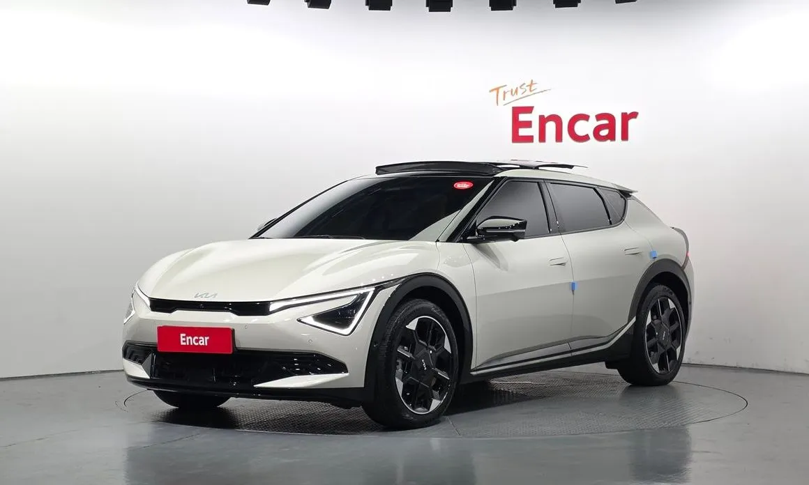 Kia EV6 — фото 1
