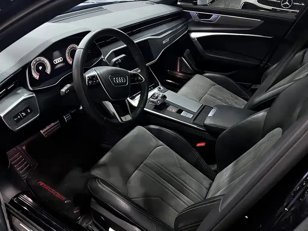 Audi A6L — фото 6