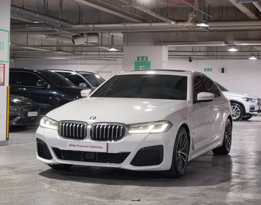 BMW 5-Series — фото 1