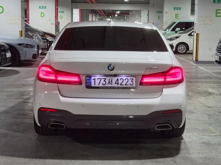 BMW 5-Series — фото 10