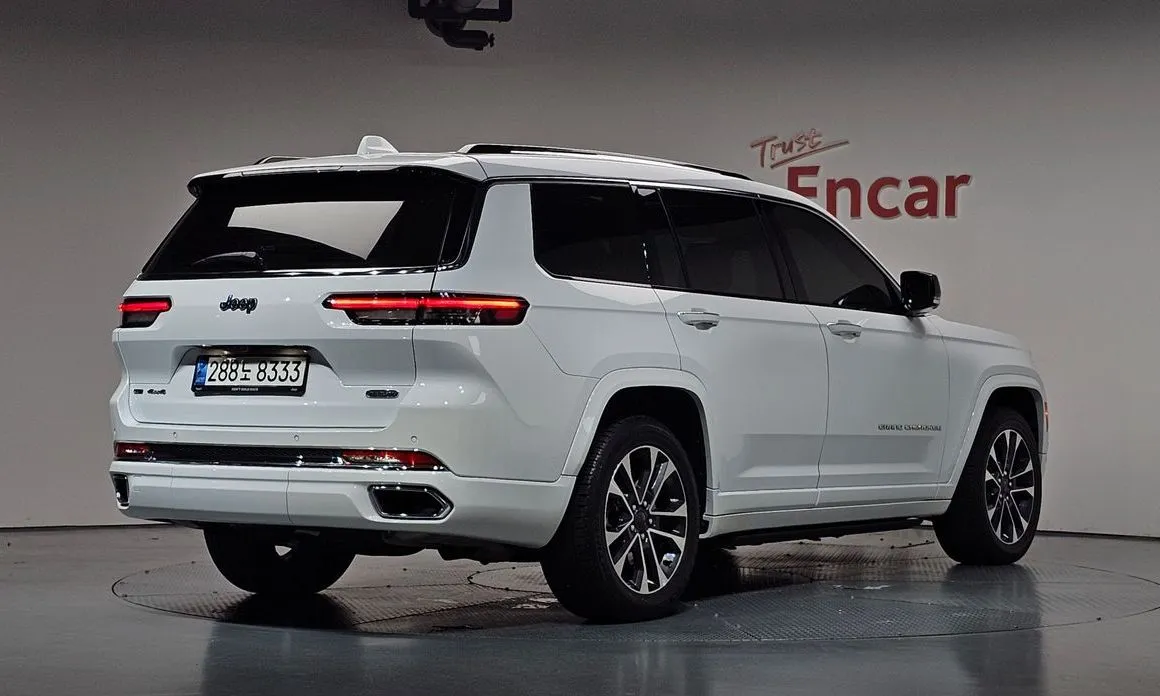 Jeep Cherokee — фото 4