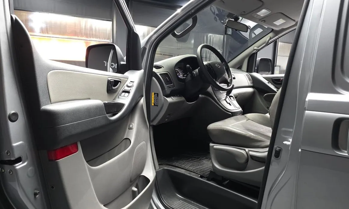 Hyundai Starex — фото 10
